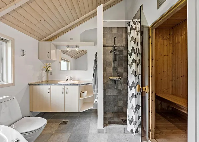 3 Bedroom Cozy In Højslev